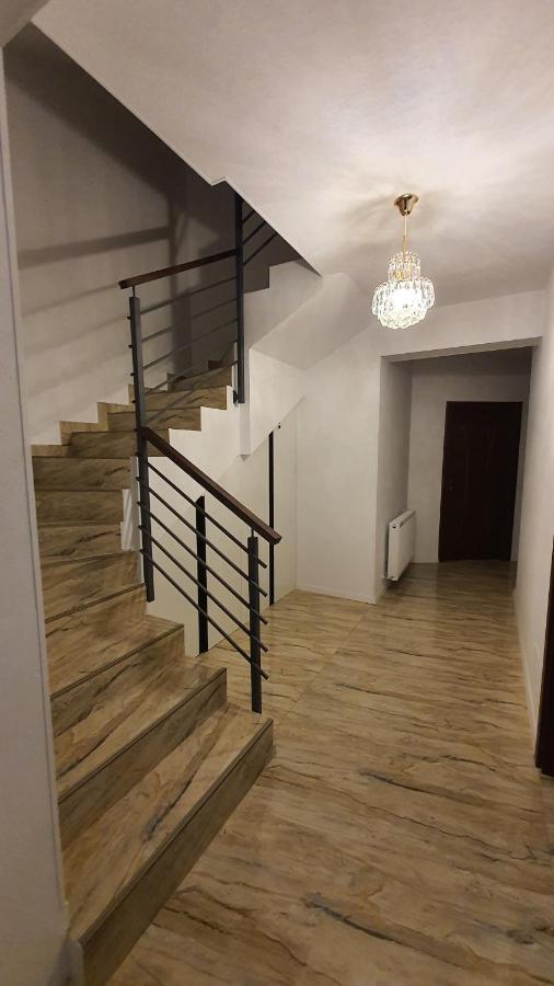 Cazare Spital Fundeni Bukurešť Exteriér fotografie