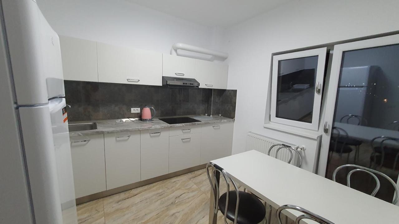 Cazare Spital Fundeni Bukurešť Exteriér fotografie